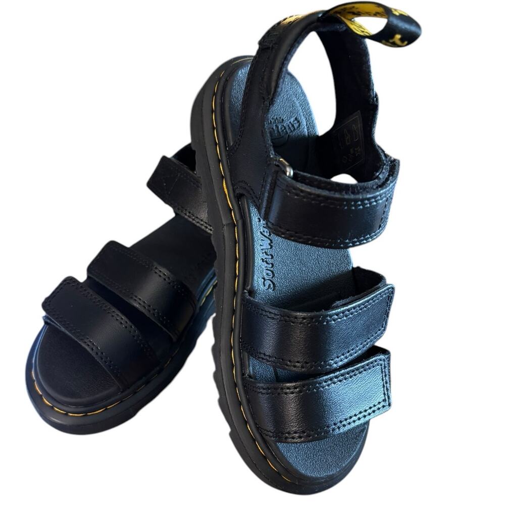 NIB Dr. Martens Klaire J Black Sandals Unisex Little Big Kids US 2 Boy 3 Girl - Picture 4 of 11